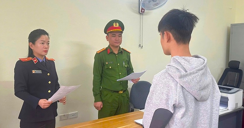 Trộm xe máy, nam sinh lớp 12 ở Hà Tĩnh bị khởi tố